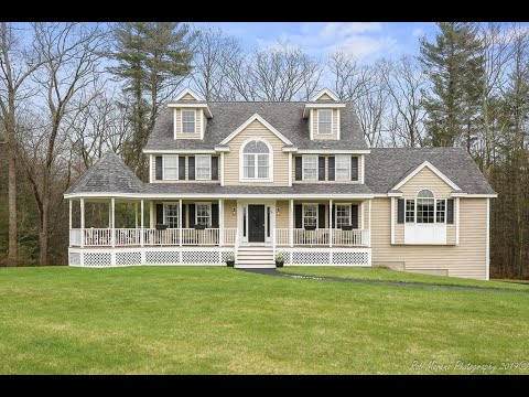 Salisbury House For Sale - 8 Linda Ln - Bentley's Real Estate