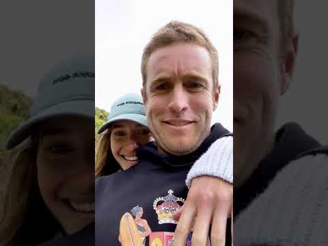 Caroline Jones - No Daylight (Official Video)