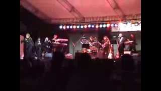 Thelma Houston - Wake Up Everybody LIVE