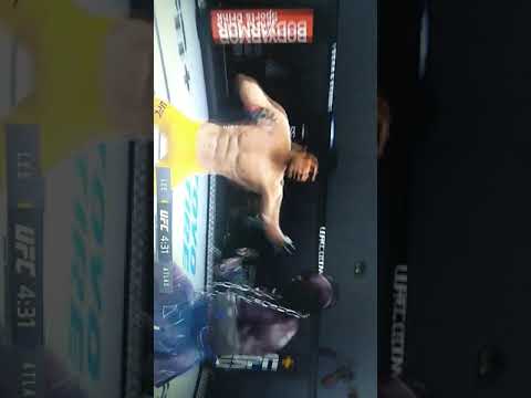 Bruce Lee vs Titan Atlas