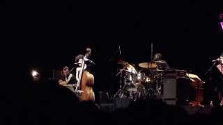 City of Roses - Esperanza Spalding (Vivo Rio 21/11/2014)