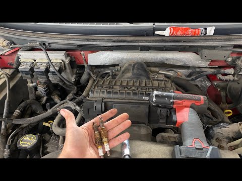 How To Never Break A 5.4L 3V Ford Engine Spark Plug Again #shorts