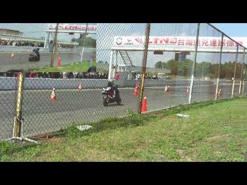 Samuraiscoot - LTS 0-50 metre race - slow motion comparison - 直線加速