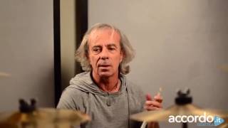 Agostino Marangolo: &quot;Come suonare &quot;A me me  piace o&#39; Blues&quot; di Pino Daniele&quot; (Lezione di Batteria)