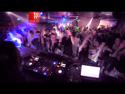 DEBORAH DE LUCA (Italy) @ Temá Music Club [12.12.2014]