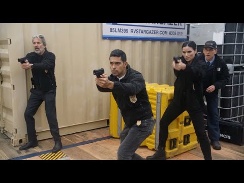 NCIS 19x11 (3) Team arrives on the ship and gets ambushed