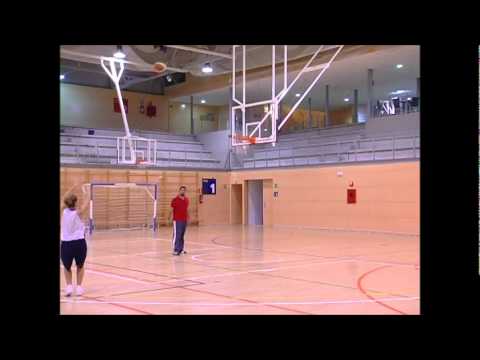 12 triples seguidos de Sara Sánchez (Liga Femenina 2 Ventask Group Las Rozas Village)