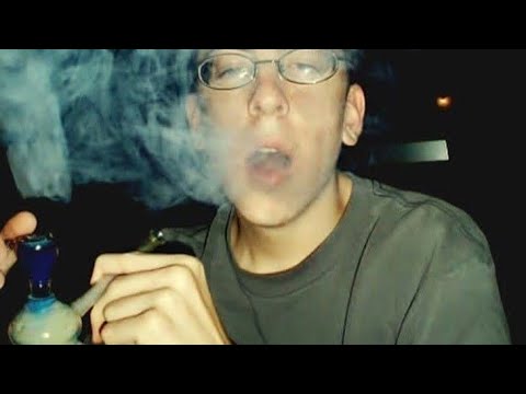 McLOVIN E MC JUNIOR PK - PILANTRINHA + DESELEGANTE | DJ KIK  by Lcs7nxz