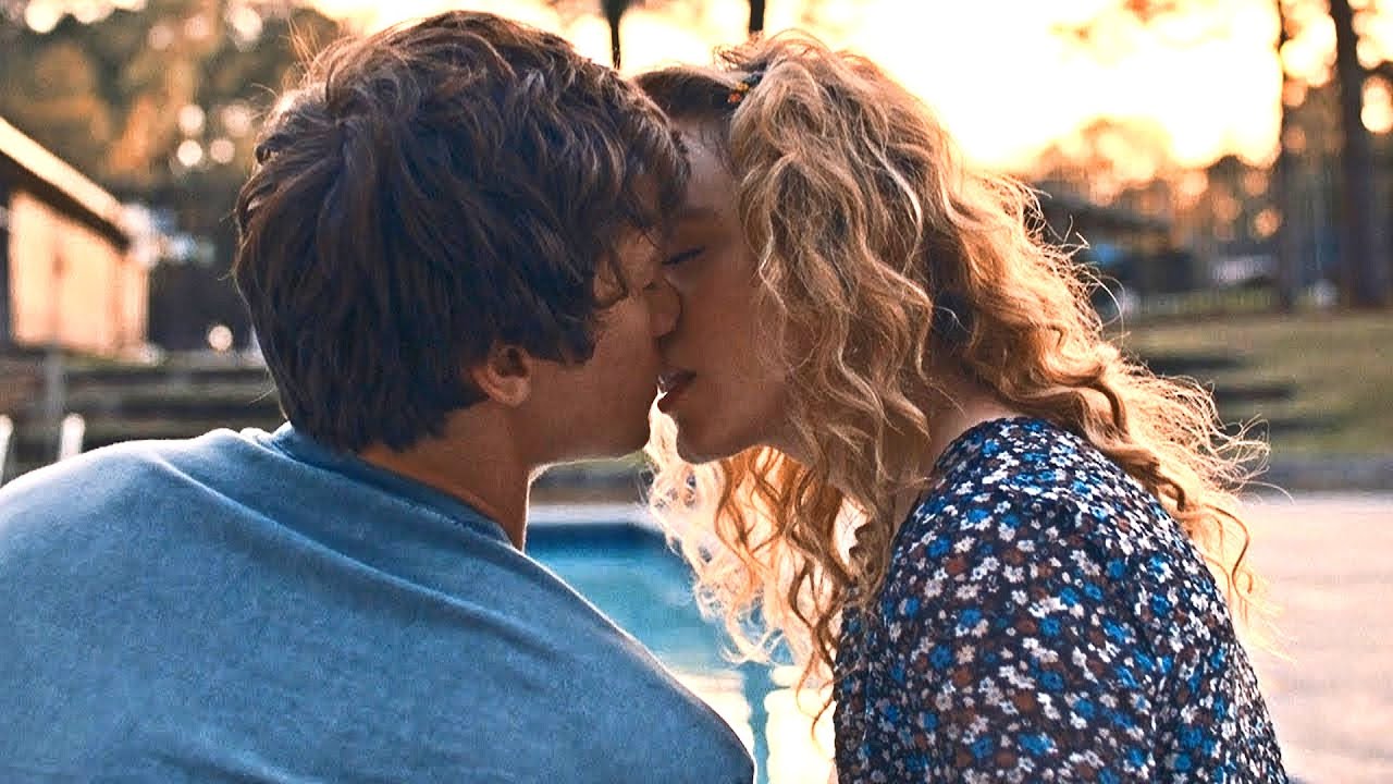 Teenager Stuck In A Time Loop Uses It To Pick Up Girls