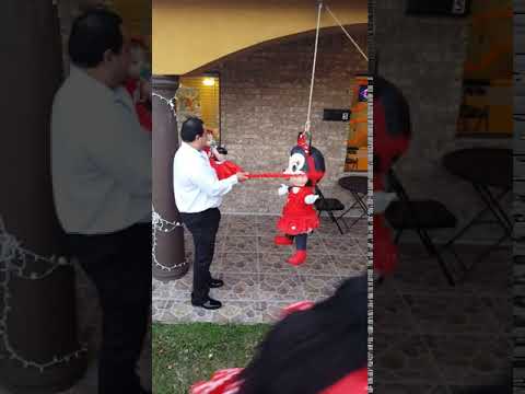 Alessandra 1st. year Party @ Piñata with Dad