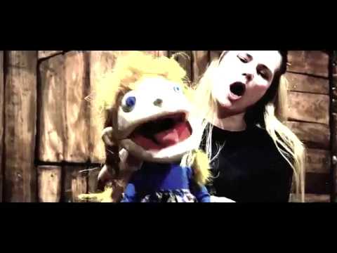 Teatr Tęcza - Finałowa piosenka ze spektaklu Niedźwiedź i Masza - "Uśmiechnij się"