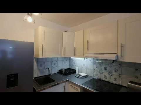 Location Curiste à Dax visite virtuel Appartement T2 45m2 hyper centre ville de Dax.