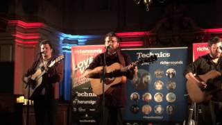 Bear&#39;s Den Greenwood&#39;s Bethlehem RSD17 St Giles Church, Soho