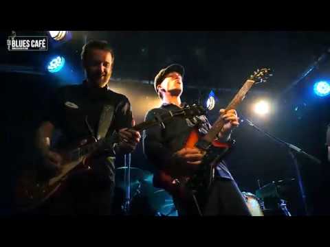 Nico Chona & The Freshtones "Screen Boy" // Le Blues Café Live