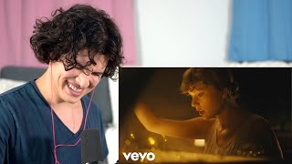 Vocal Coach Reacts to Taylor Swift - Cardigan (Official Music Video) Vocal Coach Reacts to Taylor Swift - Cardigan (Official Music Video)