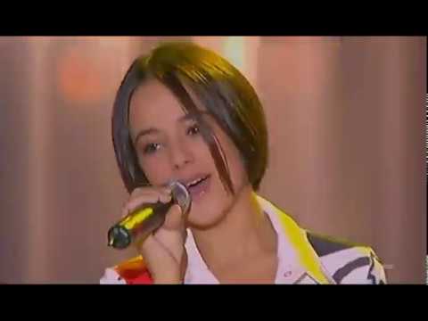 Alizée - Gourmandises Live (2001-12-2 - Les petits anges de Noël - Children's Show - France 2)