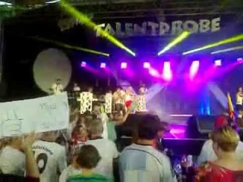 Prince Damien Linus Talentprobe 4 Juli 2014 Baby One More Time Cover Britney Spears
