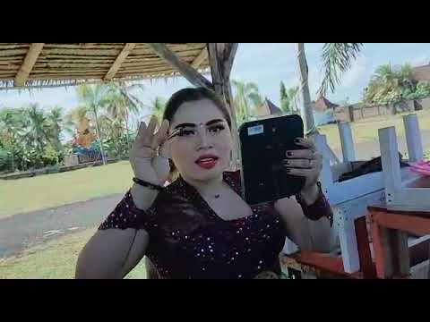 suari junior ...proses shooting klip ..(. KEPINCUT JANDA )