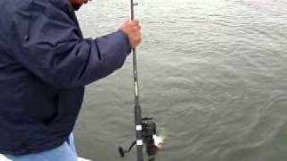 preview picture of video 'Calaveras Lake winter Redfishing 1-24-2011'