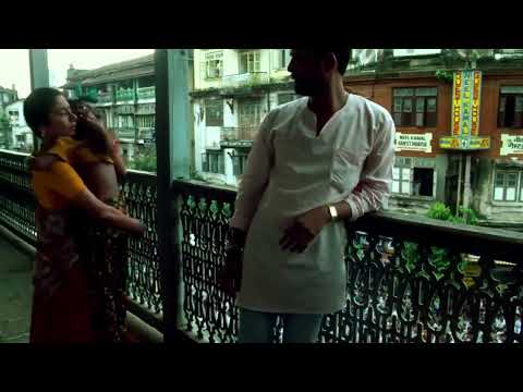 Nana patekar playing with girl 😆 movie: salaam bombay