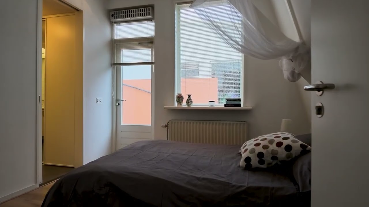 Ubbo Emmiussingel 37 D - video