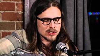 LUKAS NELSON AND PROMISE OF THE REAL "Fathers And Mothers" - stripped down session @ MoBoogie Loft