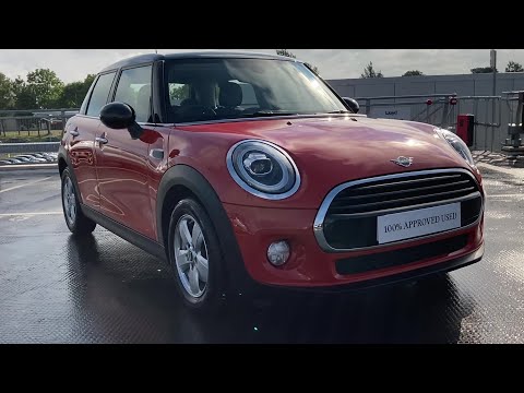 MINI HATCHBACK 1.5 Cooper Classic II 5dr Auto - PV19GHF