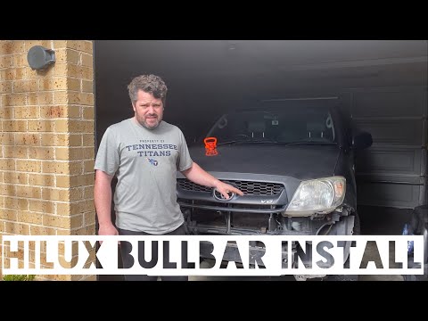 HILUX damage repair and bullbar install!