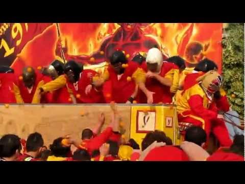 I Diavoli in tiro alla Battaglia delle Arance, 19/02/2012.