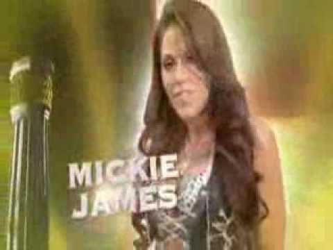 WWE Maryse (Divas Champion) VS Mickie James For Divas Champion.