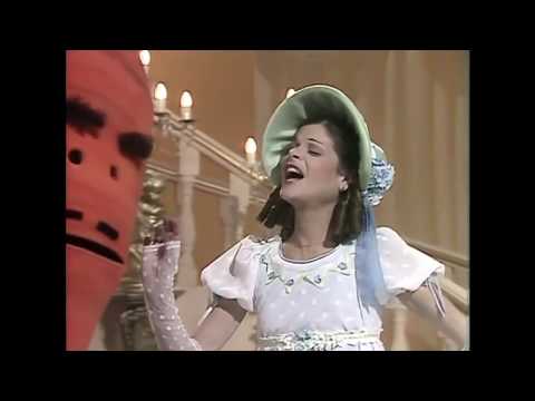 Muppet Songs: Gilda Radner - Pirates of Penzance