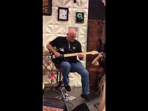 Steve Morse and Albert Lee   Thats All Right Momma