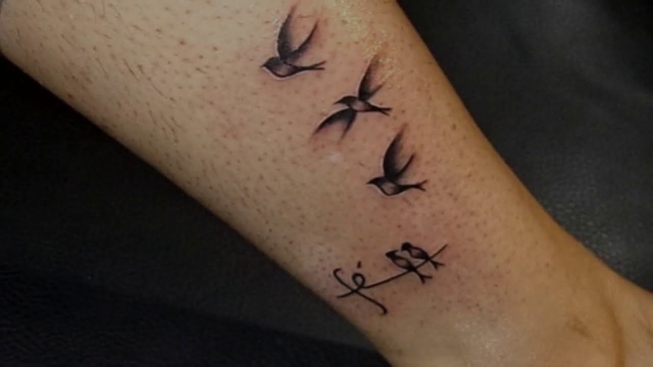 13 Small Birds Tattoos For Girls