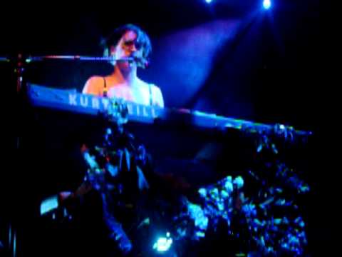 Dresden Dolls - Vic Theatre,Chicago - 11/17/10