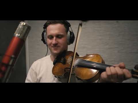 Bajeranci  - Čerešenka cenkă (official video)