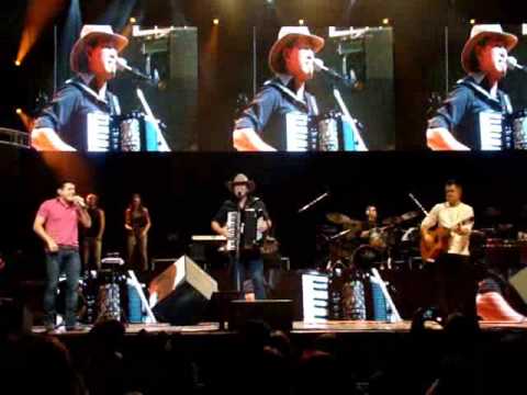 BRUNO E MARRONE COM SIDNEY DO CERRADO NO CREDICARD HALL