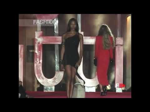 Naomi Campbell GAI MATTIOLO Fall Winter 1998 1999 Haute Couture Rome