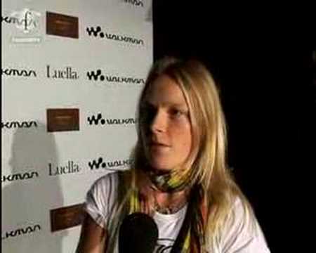 LUELLA BARTLEY BACKSTAGE NY FW 06/07 | FashionTV - FTV.com