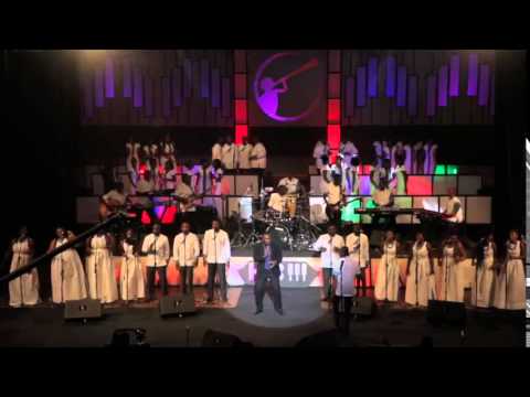 Denzel Prempeh - Praise Medley feat. Quesie Boate