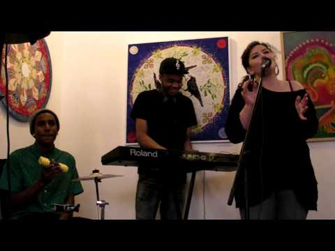Jenna Varndell 10 Stronger Than Me (Amy Winehouse) (live at the Worcester Arts Workshop 12th May 13)