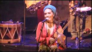 Renata Rosa Canta Mucunã.wmv