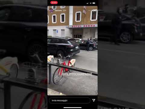 FILIPPO CHAMPAGNE VS POLIZIOTTI *multe e gaina*