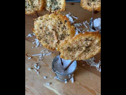PIRULETAS DE PARMESANO