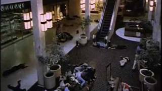 Zombi - Dawn Of The Dead (with Goblin soundtrack) - clip 3/5