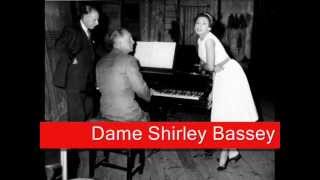 Dame Shirley Bassey: April In Paris