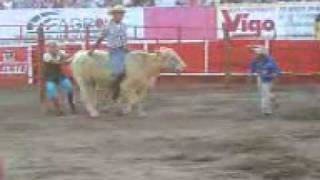 preview picture of video 'la llaca vs charol Feria de la Caña Casimiro Castillo 2010'
