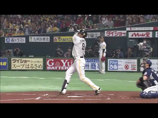 【1回裏】ホークス・柳田 逆方向へ運ぶ今季第1号ホームラン!! 2016/3/30 H-L
