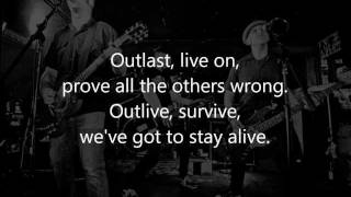 Video Threes Away - Outlast (lyric video)