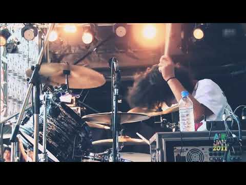 Pay Money To My Pain - This Life (Live)