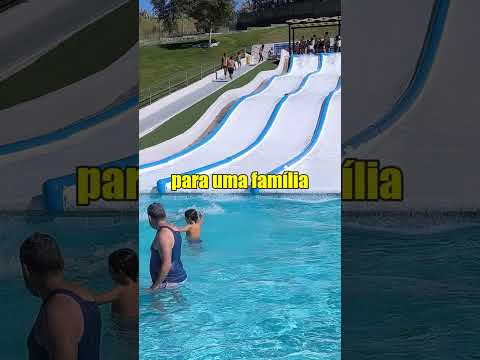 Um dia no Parque Aquático de Santarém para uma família cu...